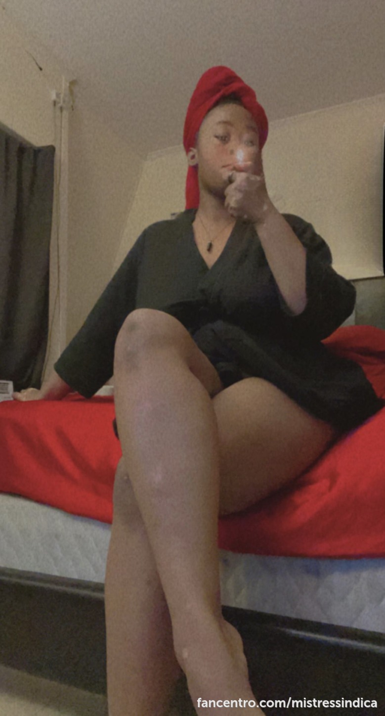 Anyone up for a smoke & spin with your mistress? 1