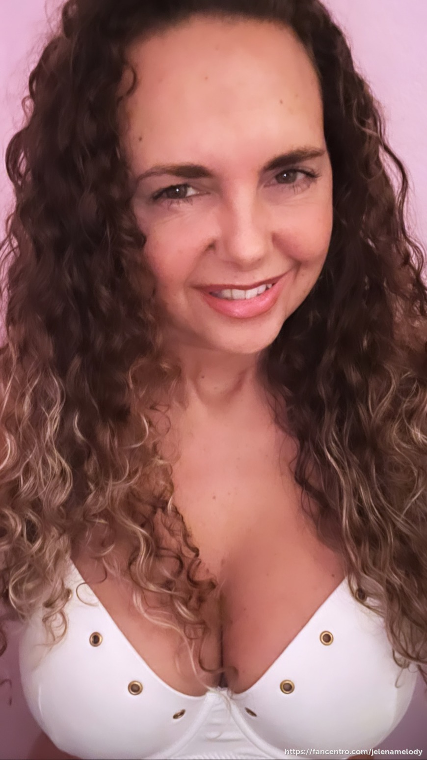 Do you like my new set? I find him so horny! Become my fan and watch me  undress myself for you and finger my pussy 🤭 - Jelena Melody - Fancentro