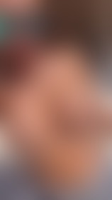 Ik zit lekker topless in de tuin zie hoe ik mijnlekkere hete tieten afkoel met koud water💦 #topless #heet #water - post hidden image