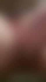 Ik moest zo nodig plassen in de auto dat ik naar een openbaar toilet ben gegaan. Dat vind ik altijd de spannendste hihi ! 💦🥵 - post hidden image