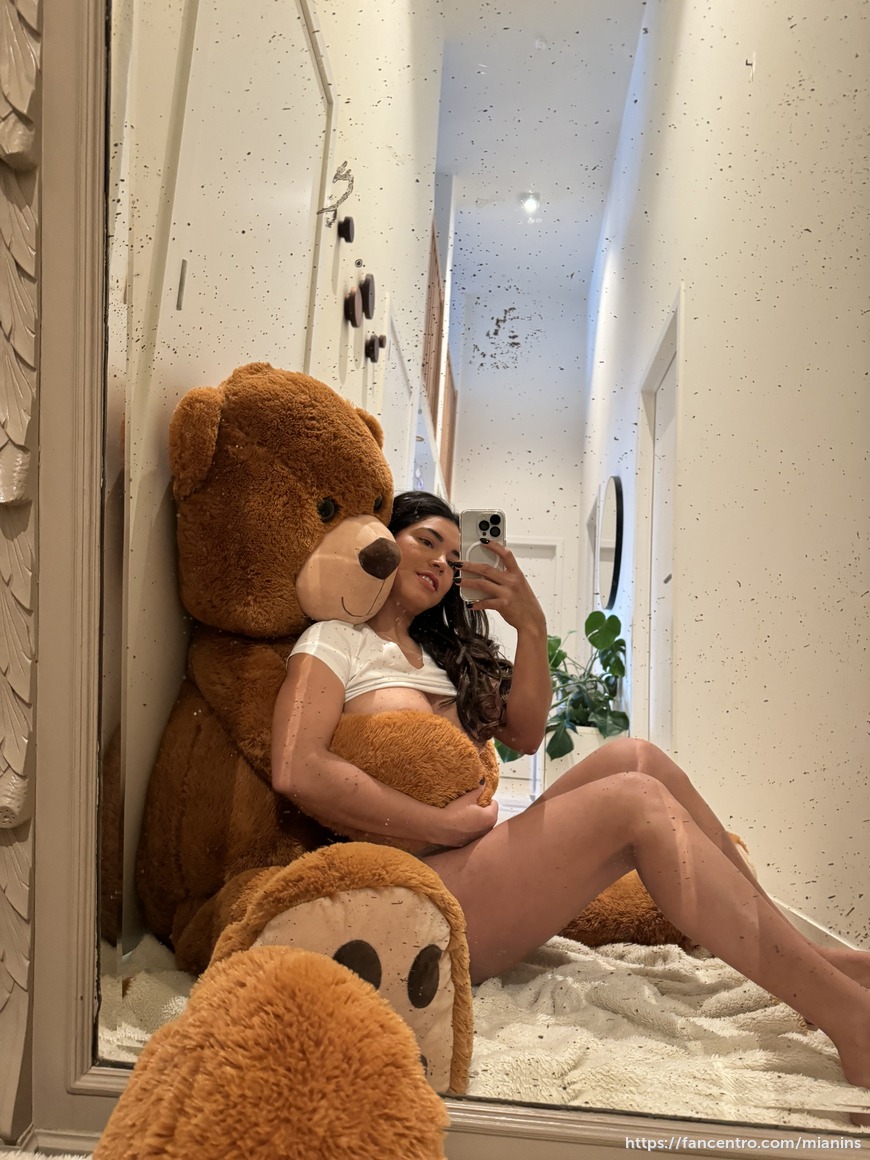 Be my cuddle bear please