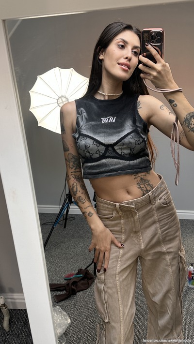 Tittyfuck ze en zuig ze