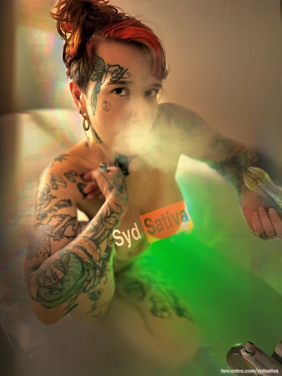 Bath tub smoke sesh?