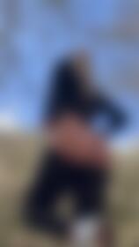 Heerlijk hier in Frankrijk want je zult er nooit iemand tegen komen dus je kunt lekker doen wat je wilt 😏😜 - post hidden image