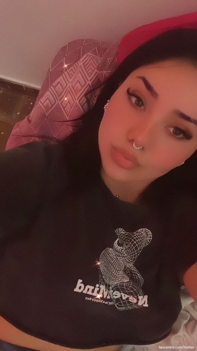 Feeling cute, might slay the day