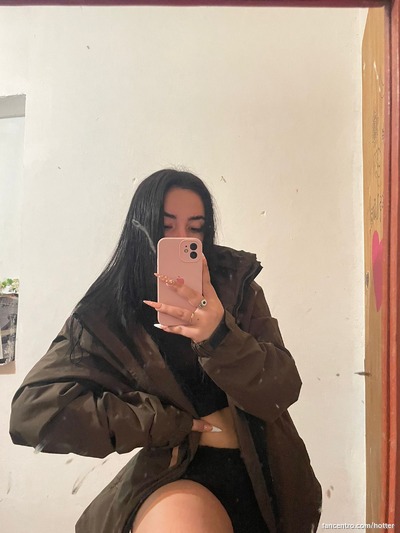 When you look this good, the mirror can’t lie