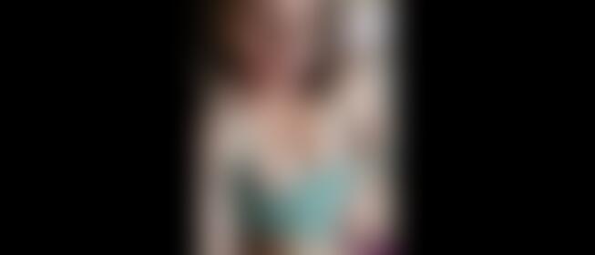 Imagine Fucking This Sexy MILF - post hidden image