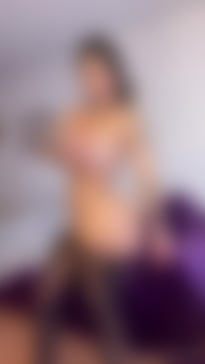 Escríbeme al DM bb estoy Ready Para Ti 💋🫶🏼🥵❤️‍🔥👽💭 - post hidden image