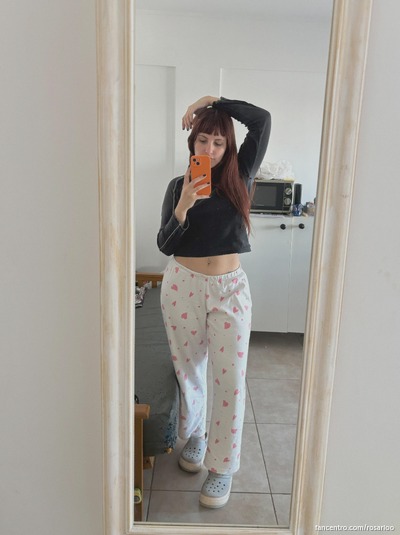 Wil je mijn rode lokken door je vingers laten glijden? 💦😘
