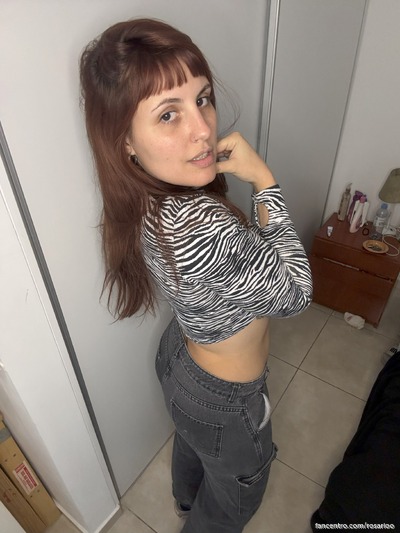 Mijn geile vormen smeken, kom ze nu aanraken. 💦😘