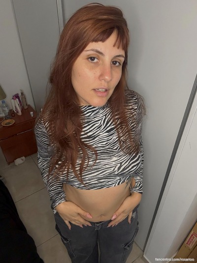 Wil je mijn lange rode haar beetpakken? Ik wacht. 💦😘