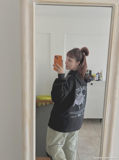I’m a flirty tease, wanna see how naughty I get? 🔥🥵