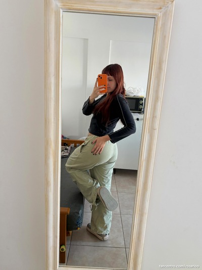 Mijn geile vormen smeken, kom ze nu aanraken. 💦😘