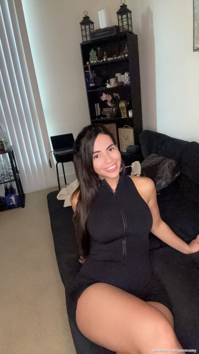 I’m here to fulfill your fantasies. 😇🔥