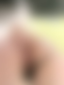 Fingering my pussy in the garden 🫦Super naughty today!😜💦 - post hidden image