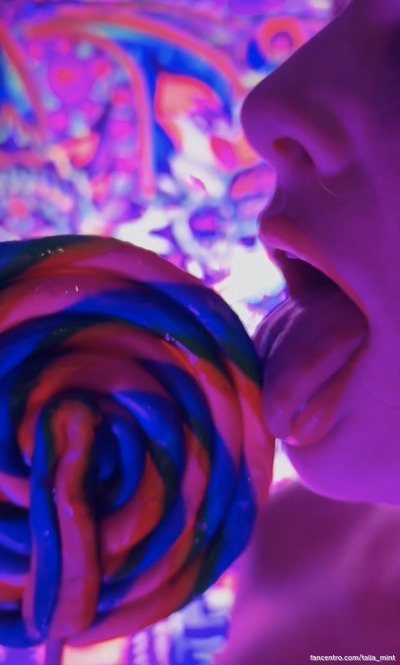 can i like your lollipop? 🍆 👅