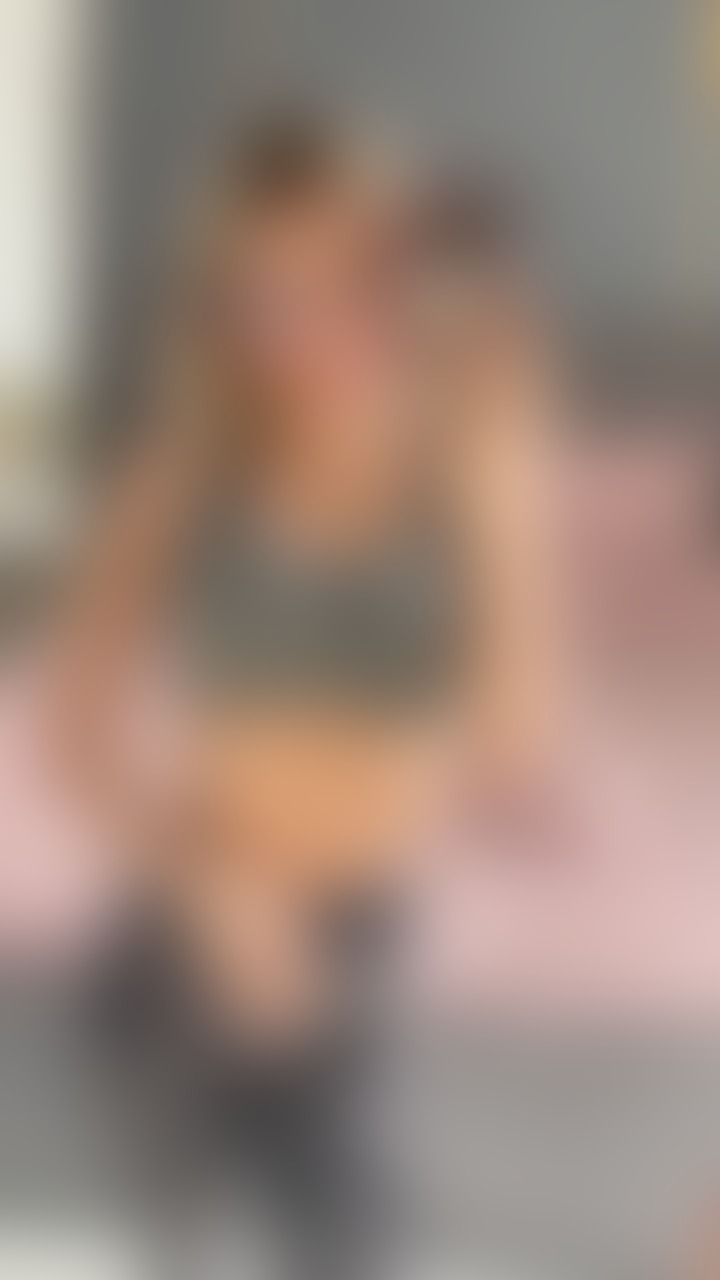 I kept pretending I wasn’t doing it on purpose 👀 but I totally was - post hidden image