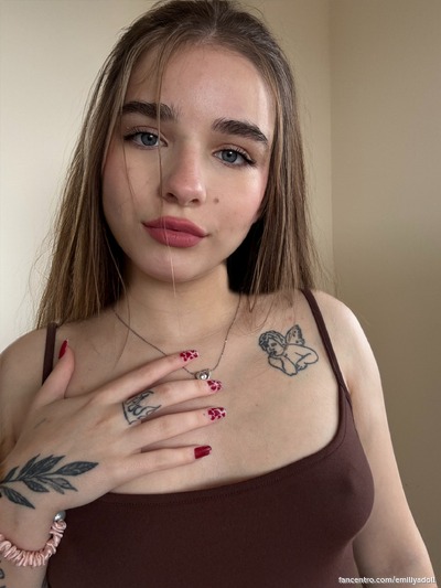 I’m burning for your naughty touch. 😍🖤