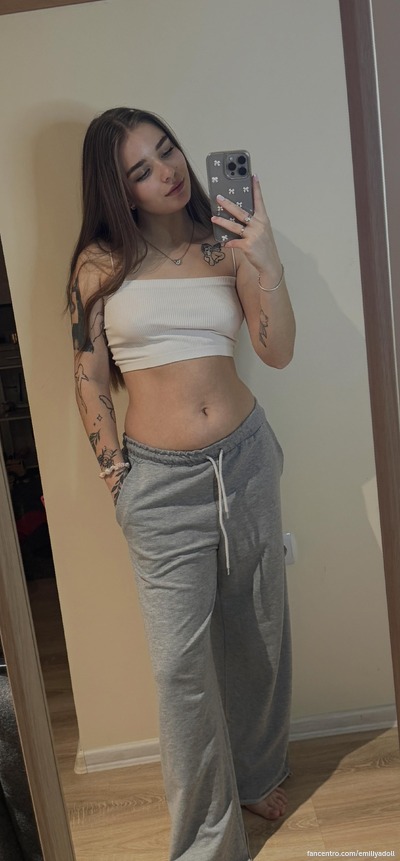 Crave my hot chaos? Let’s indulge. 💦🌶️