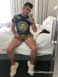 Thony_grey Pictures and Videos & similar of @thony_grey fancentro ...