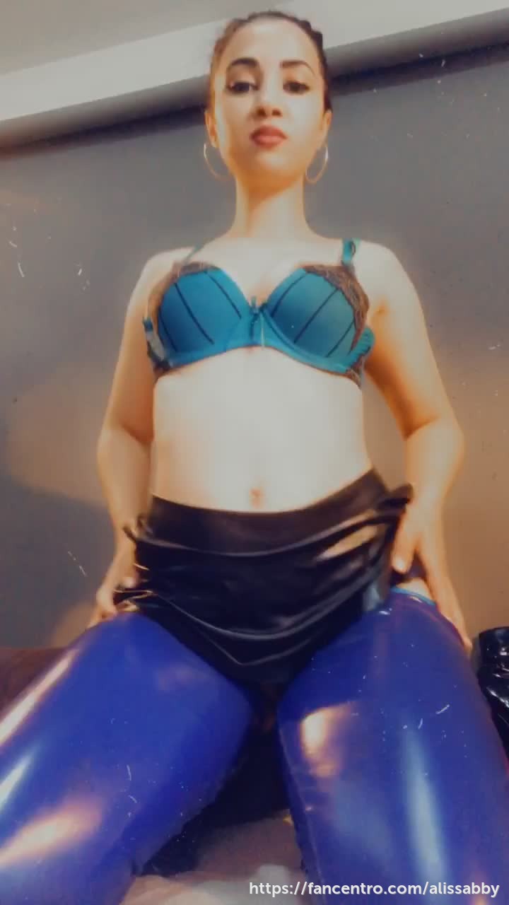 Don’t you wanna explore me more?