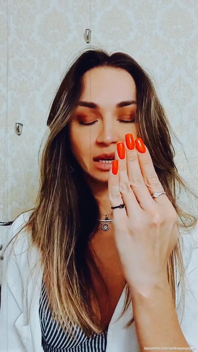 I see red manicure!💅 u?😈