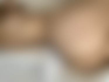 Sometimes, it’s the view from behind that’s the most tempting 💋 - post hidden image
