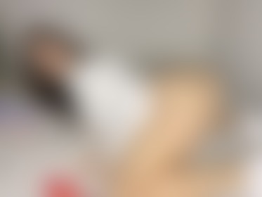 Bent over while seeing the butt 🤗😀 - post hidden image