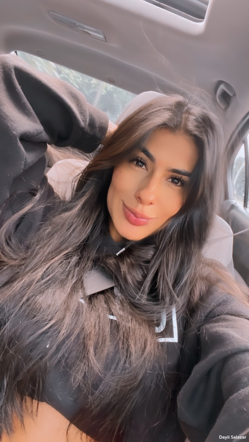 Feeling happy today... do you wanna know why? DM me 🥰 1