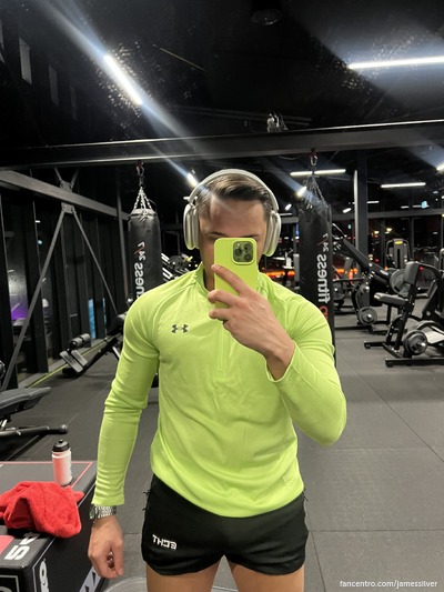 DM me en zeg me wat je écht wilt. 👀