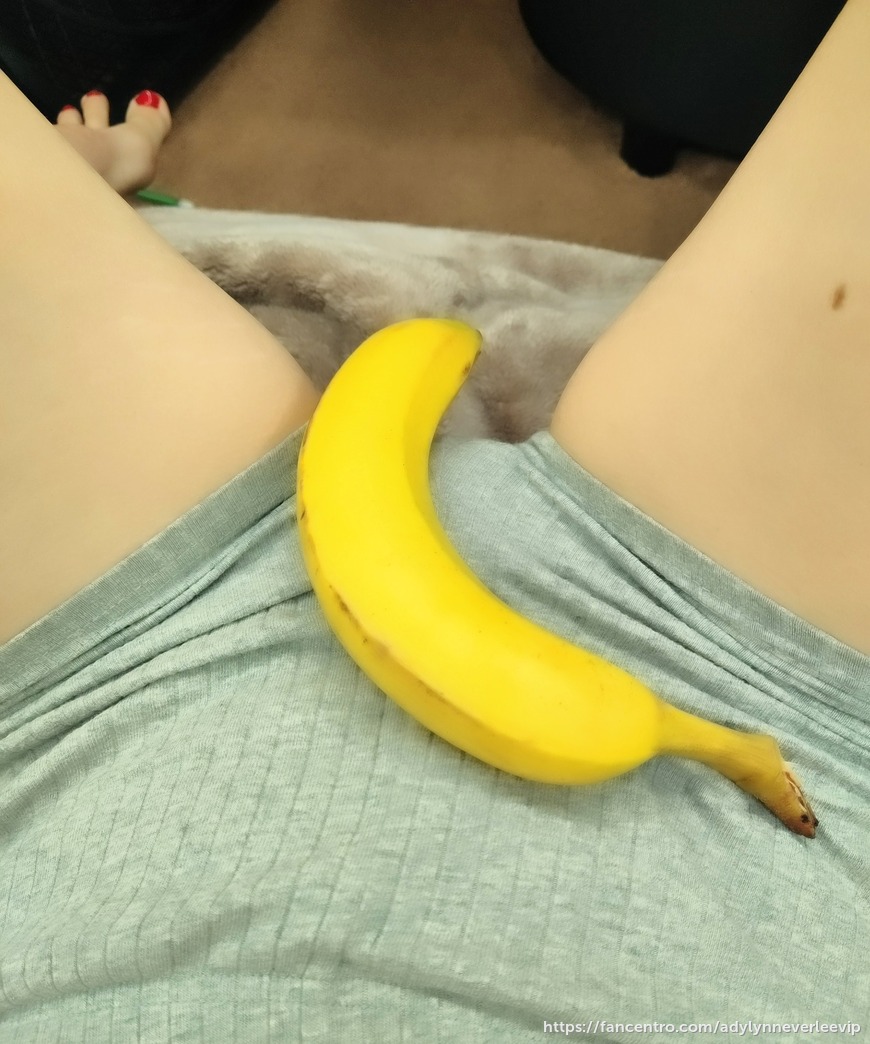 I 💛 bananas 🍌 1