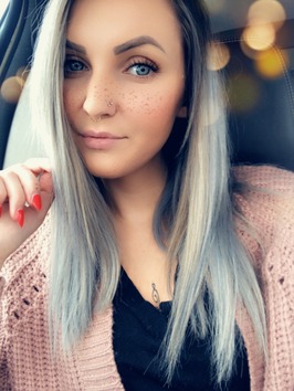 Lily Rose🌹