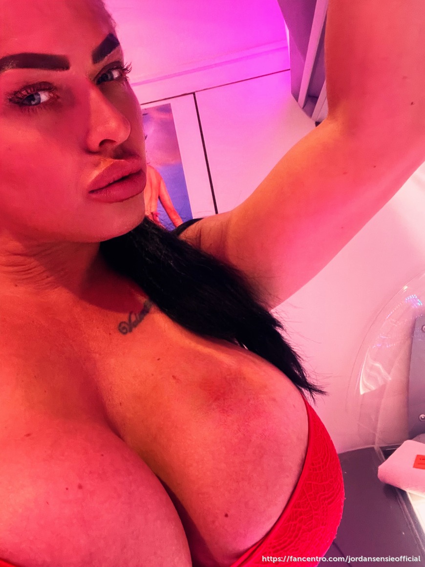 Solarium Time, Wanna see My pussy be a member today!