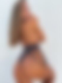 It’s so cold… send me a message and let me warm you up daddy 😈💦💦 - post hidden image