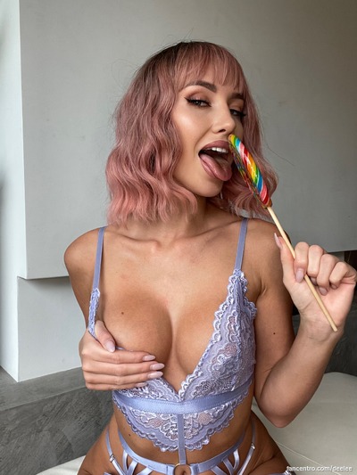 Lick it baby!🍭