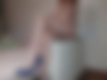 Lick my feet bitch - post hidden image
