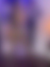 Ik breng goede vibes en een hete nacht. Dm me en laten we beginnen! 😈🥳 - post hidden image