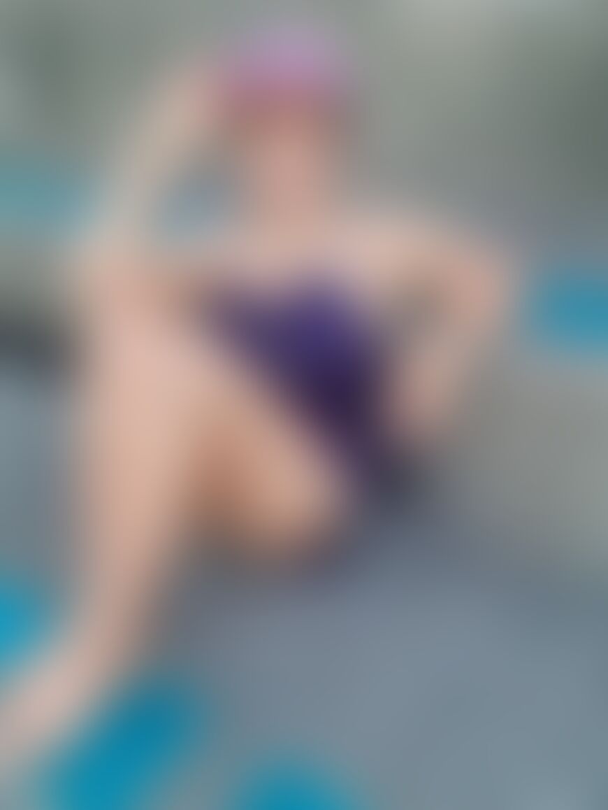 Posing on public stairs 🌴 - post hidden image
