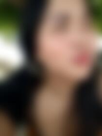 Smoking, finger fuck and squirting on the beach 🌴 - post hidden image
