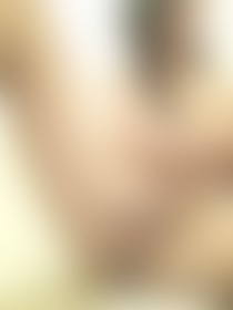 Quick finger fuck in public toilet 😜 - post hidden image