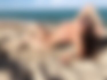 Who's gonna help me take off all this sand?😏 - post hidden image