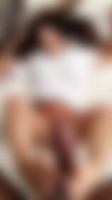 Dejame jugar con esa verga tan rica mi amor🤤💦 - post hidden image