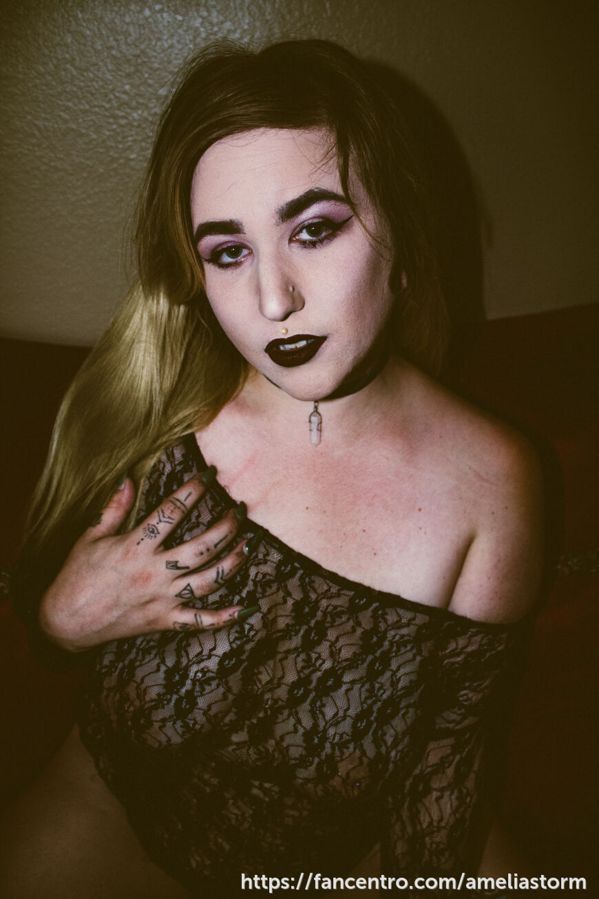 Subscribe to see all Photos ! 1