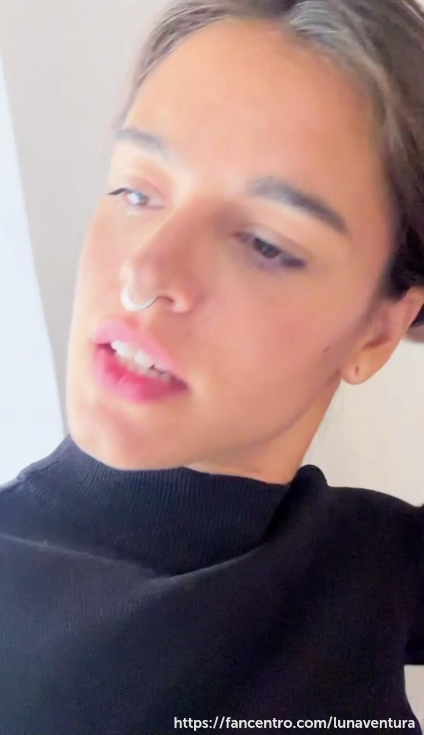 I felt cute 😉 DM me if you agree 🔥 1foreground