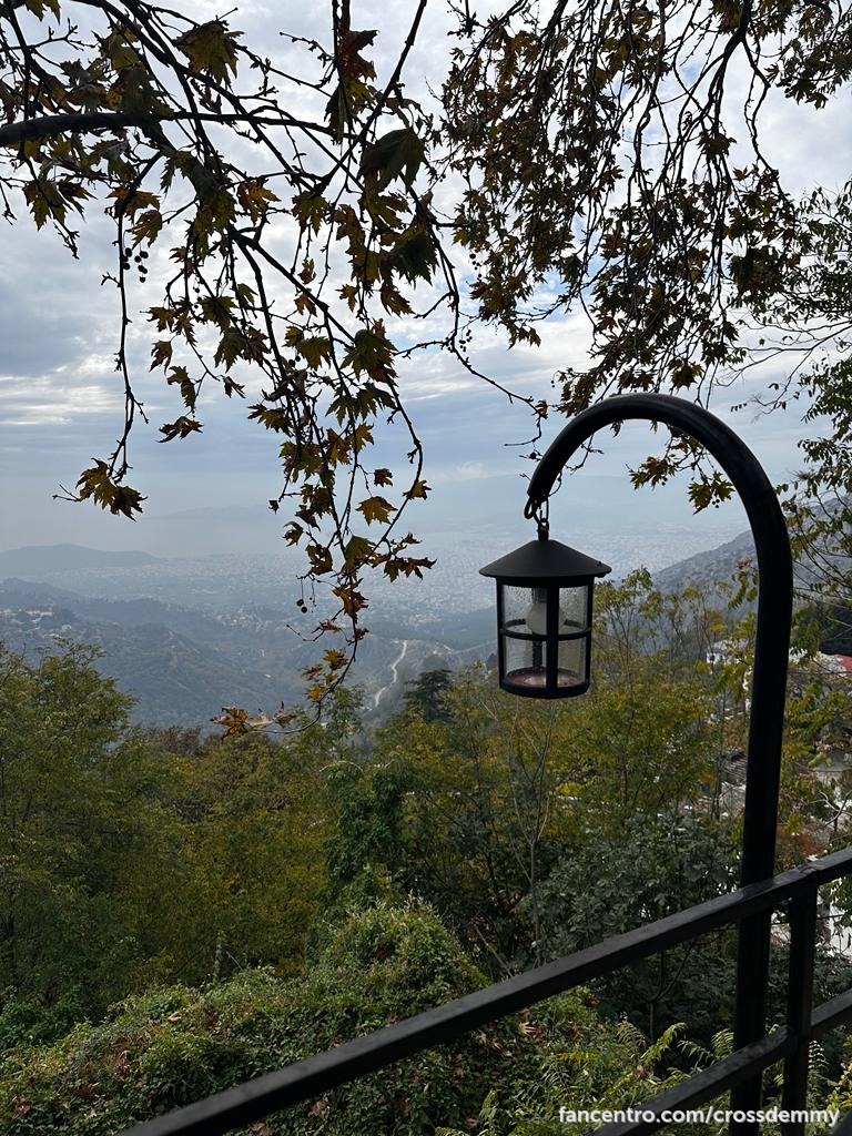 Πρωινό καφεδάκι στη απόλυτη θεά του Πηλίου ..Μακρυνίτσα βεβαια 1