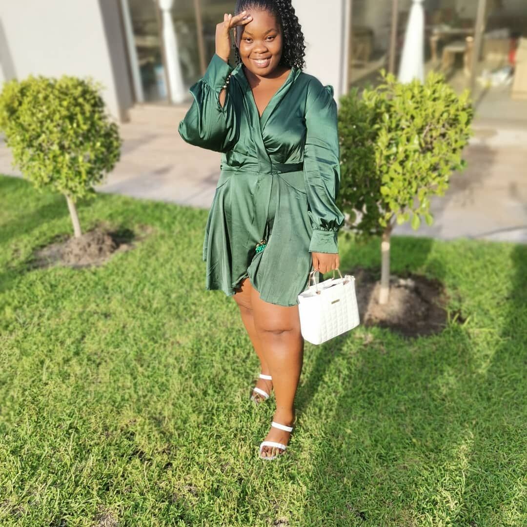 Voluptuous lady engaged to a sizzling performance in bed live Stars du Porno  et Modèles - Fapello Leaks