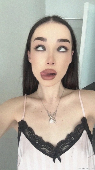 My slim frame’s teasing, wanna see how naughty I can get? 🔥😘