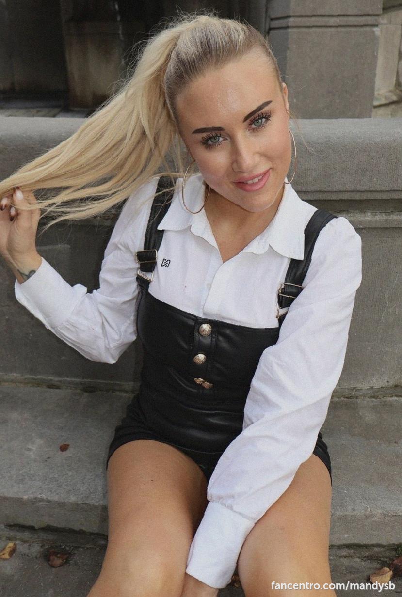 Sextapes  pussyplay  girl on girl content en meer. Ik ben nergens vies van schat 🥵😏 1