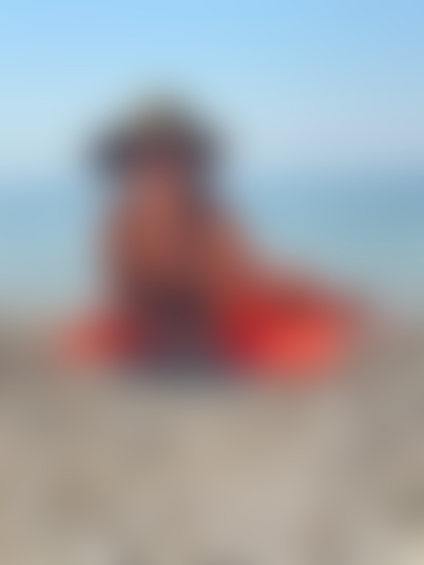 Wat zou jij nu met me doen als ik alleen van jou was? 😏🔥 - post hidden image