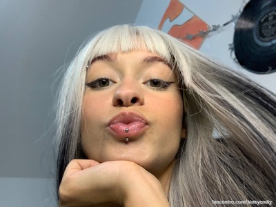 Can you handle me? 💋🔥